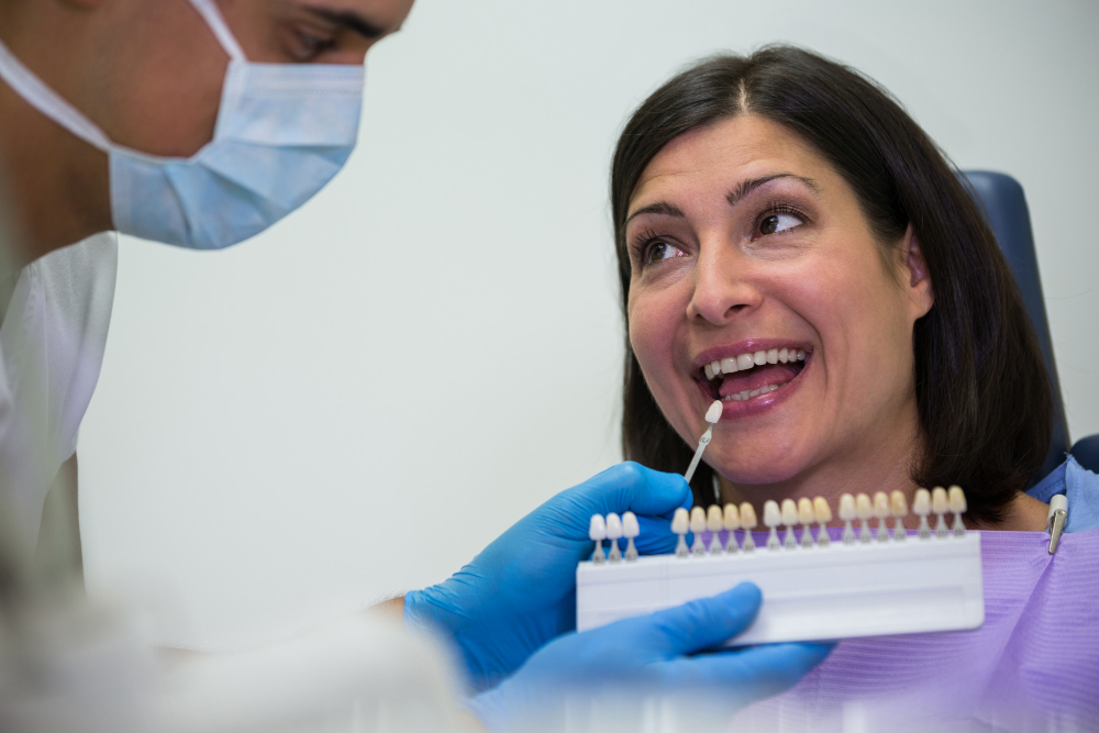 Long-lasting porcelain veneers for a brighter confident smile